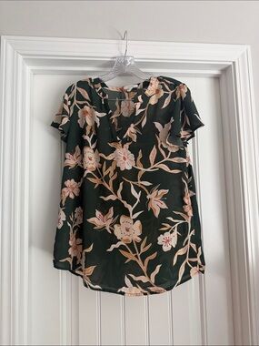 Maurices Dark Green Floral Flutter Sleeve Blouse